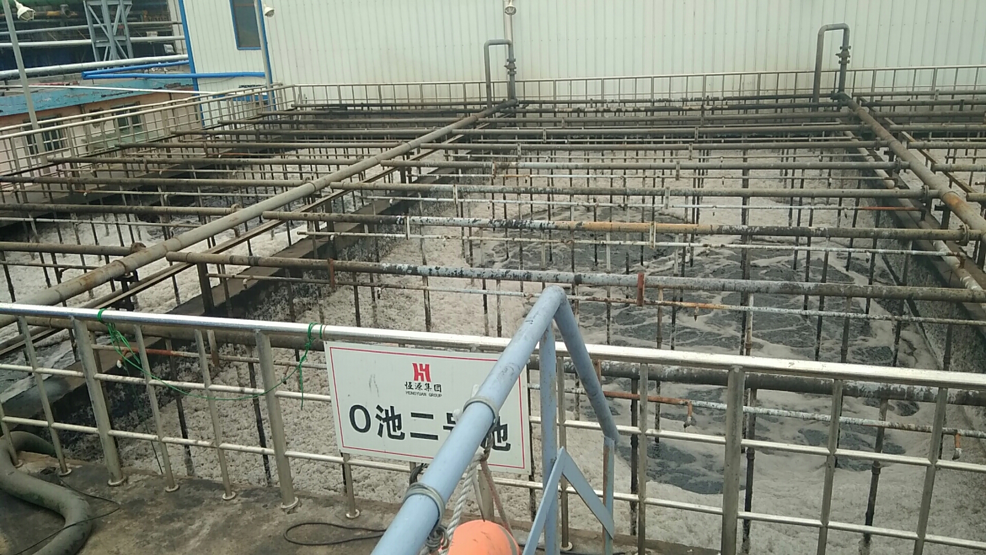 豐源羅茨風(fēng)機(jī)現(xiàn)場